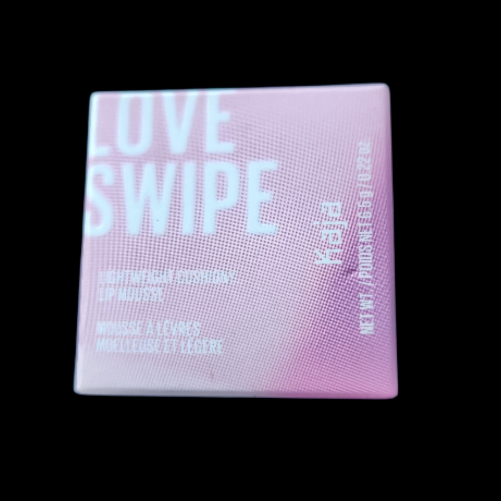 KAJA LoveSwipe Lip Mousse- Every Girl (Shade), BNIB